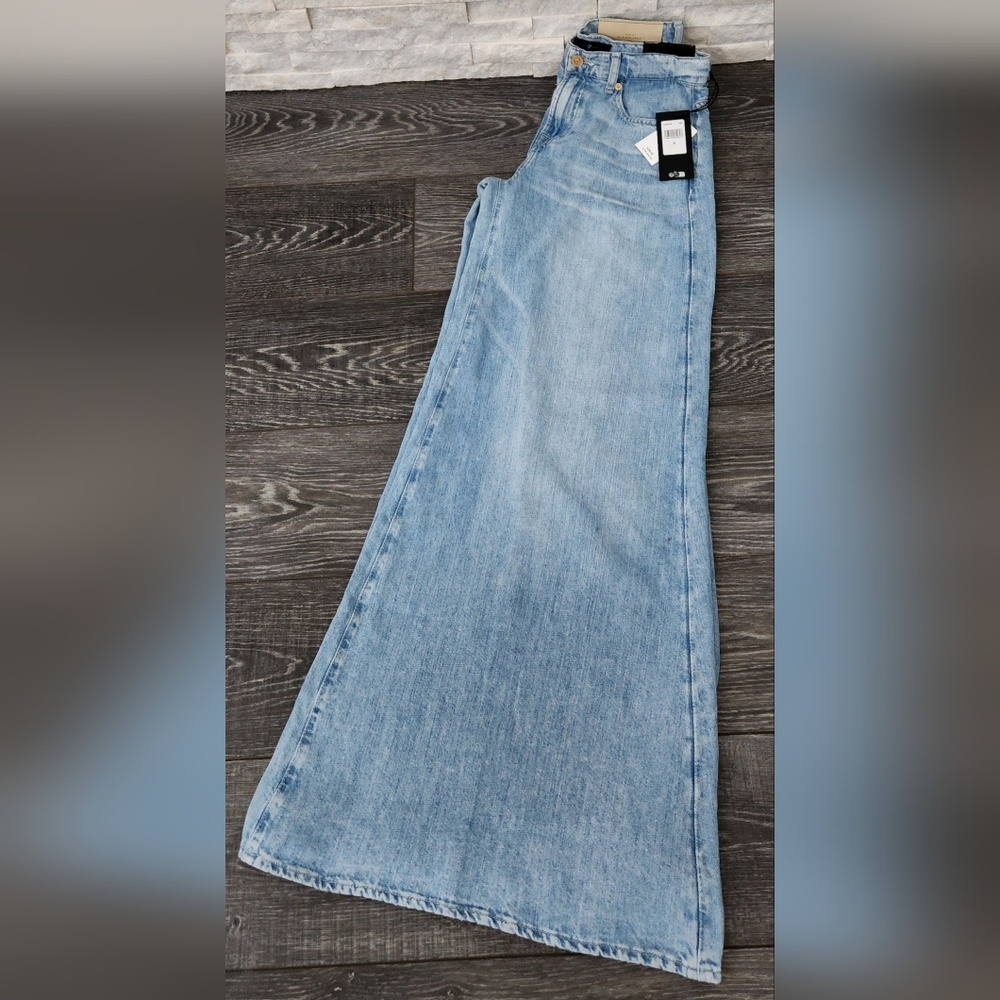 7 For All Mankind Light Blue Flare Jeans. Willow Palazzo Wide Leg showstoppers.